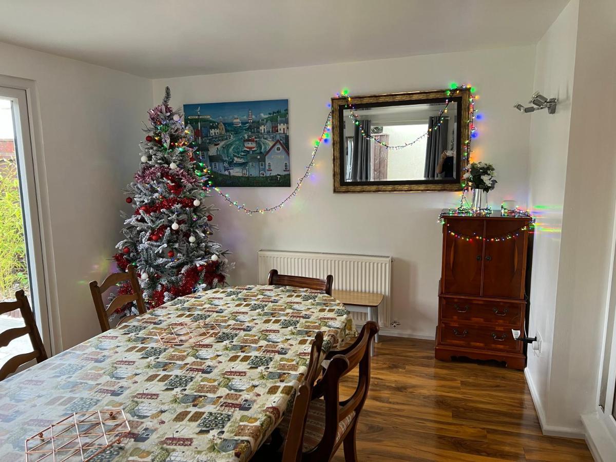 Fantastic Villa Bournemouth - Spa, Parking, Garden 外观 照片