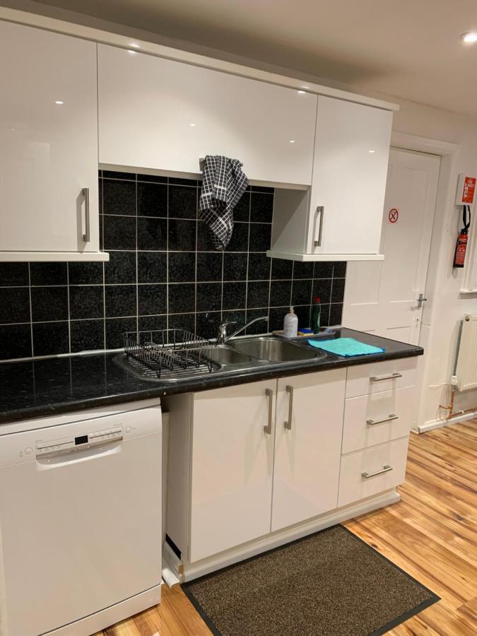 Fantastic Villa Bournemouth - Spa, Parking, Garden 外观 照片